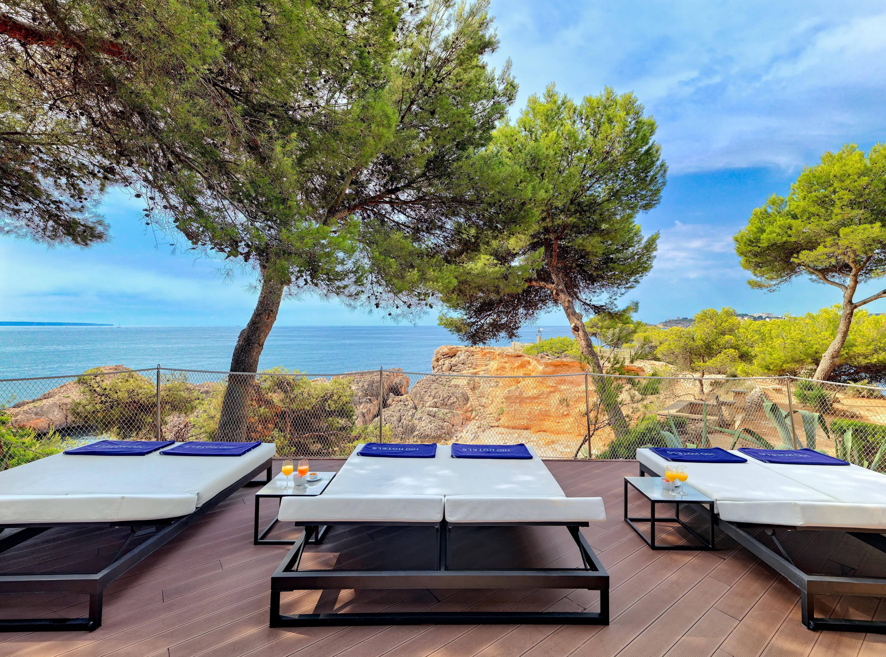 Boutique Hotel H10 Punta Negra Costa D'En Blanes ภายนอก รูปภาพ